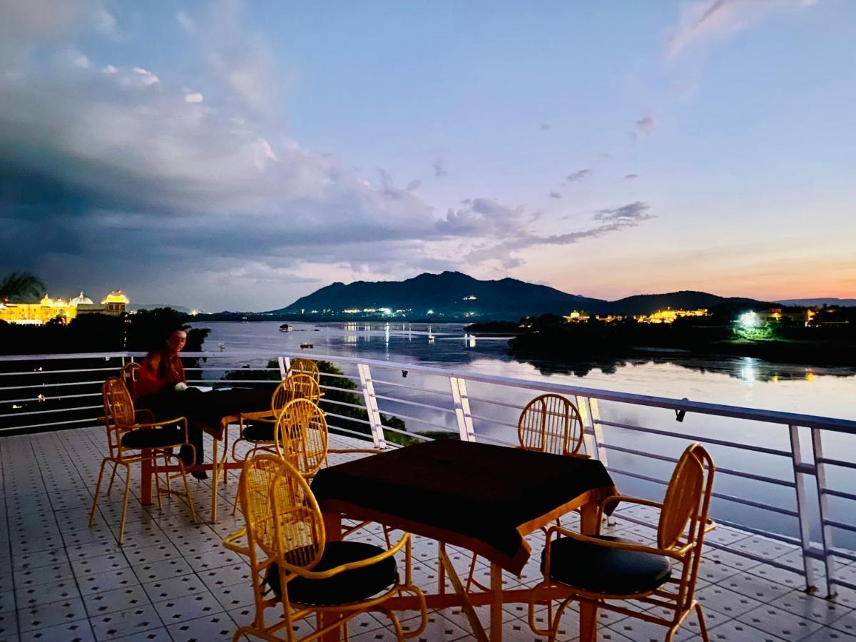 Hotel Haveli Jai Durga At Pichola Lake Udaipur Exterior foto